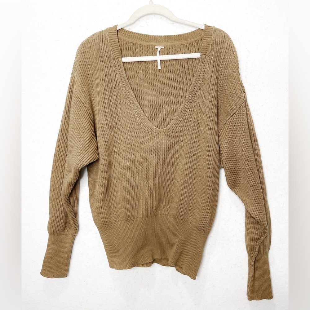 Free People Allure Chunky Knit Taupe Pullover V Neck Sweater Oversized Layering - Picture 5 of 8